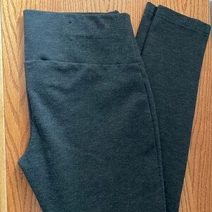 Dark grey leggings